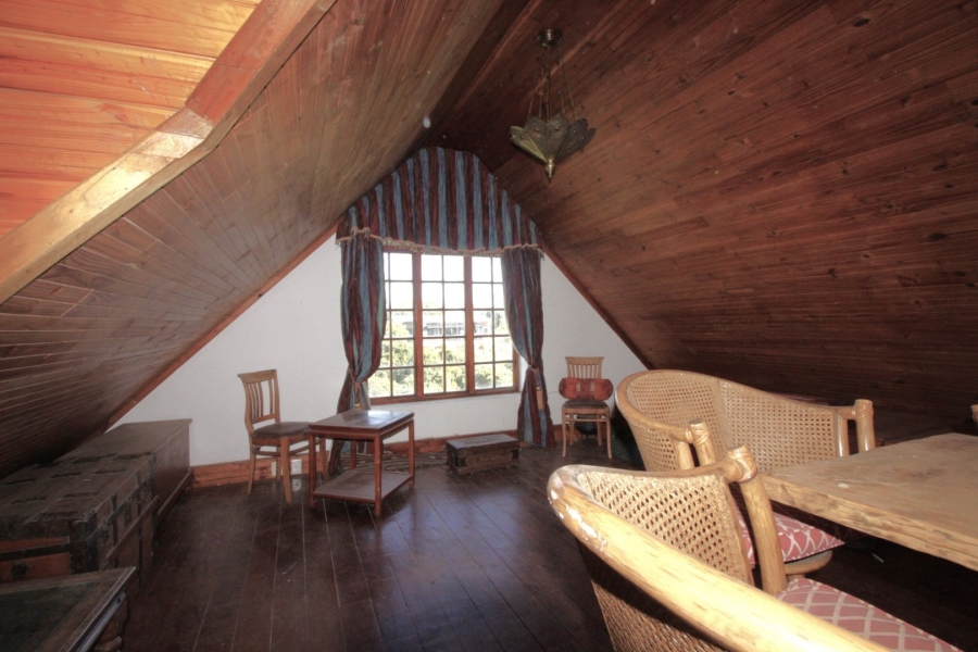 7 Bedroom Property for Sale in Noorsekloof Eastern Cape